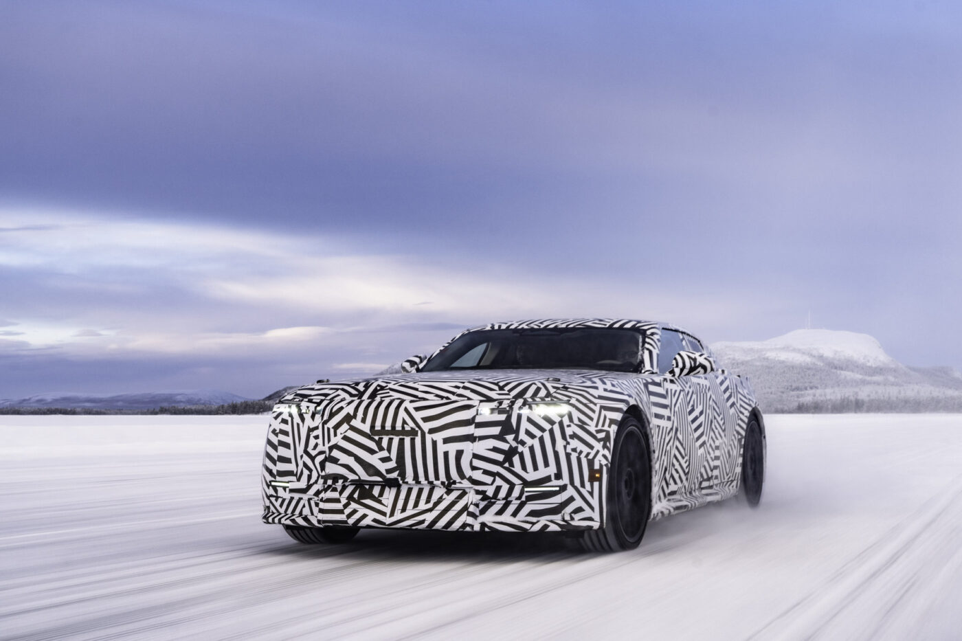 Jaguar luxury gt winter testfahrten schweden