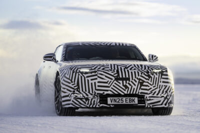Jaguar luxury gt winter testfahrten schweden