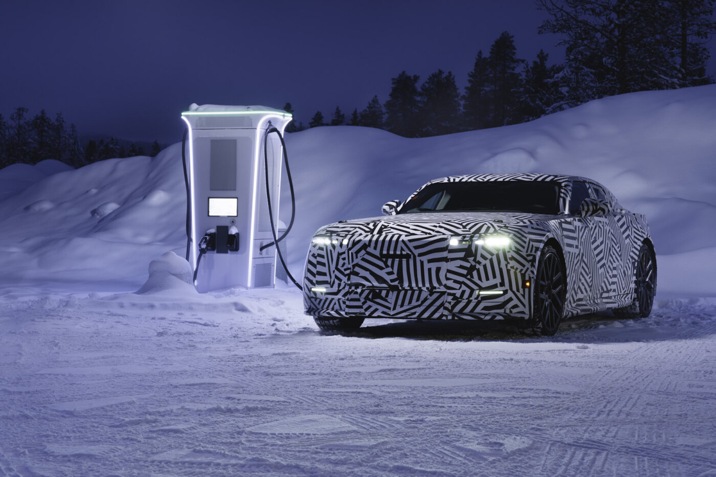 Jaguar luxury gt winter testfahrten schweden