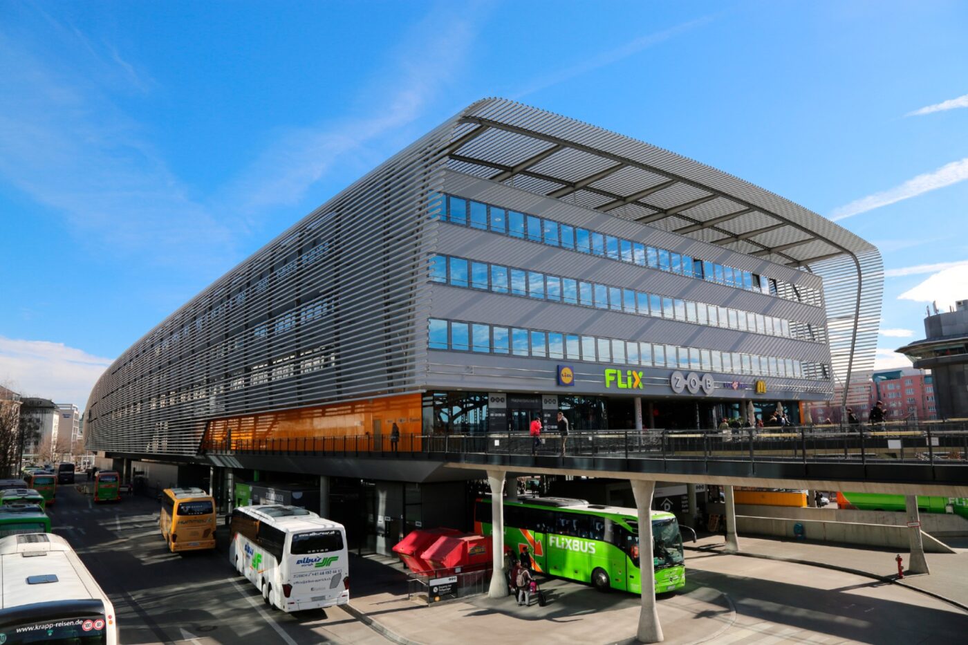 Muenchen zob zentraler omnibus bahnhof