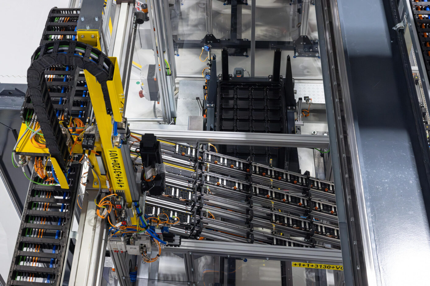 porsche cayenne electric batterie montage horna streda 2026 09 Porsche cayenne electric batterie montage horna streda