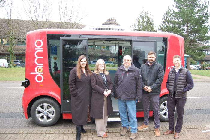 Solihull uk lanzadera autónoma ohmio