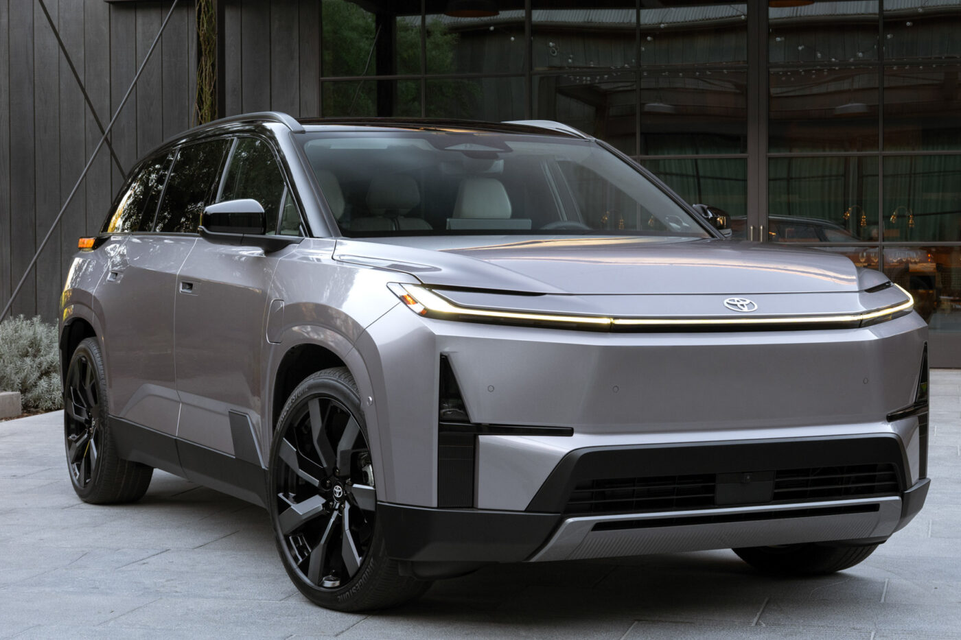 Toyota highlander bev
