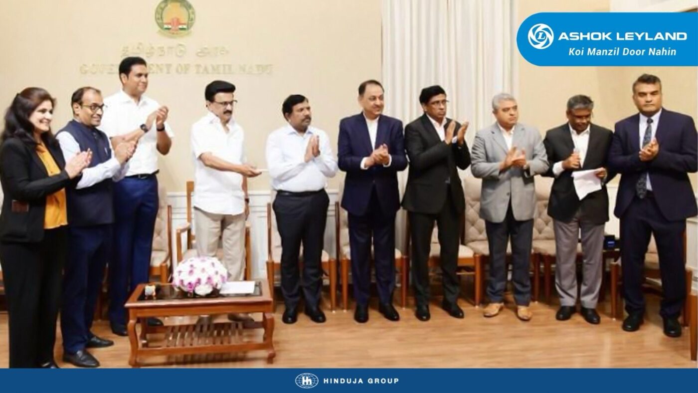 Ceremonia de la planta de fabricación de baterías de Ashok leyland