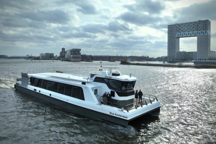 El autobús acuático eléctrico de los astilleros Damen