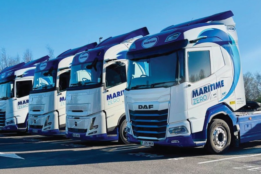 Martime transport e lkw daf xf volvo aero grossbritannien
