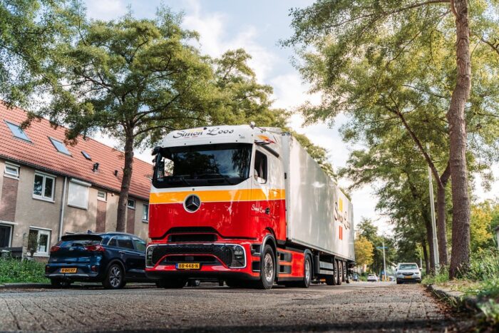 Simon loos e lkw mercedes benz eactros niederlande