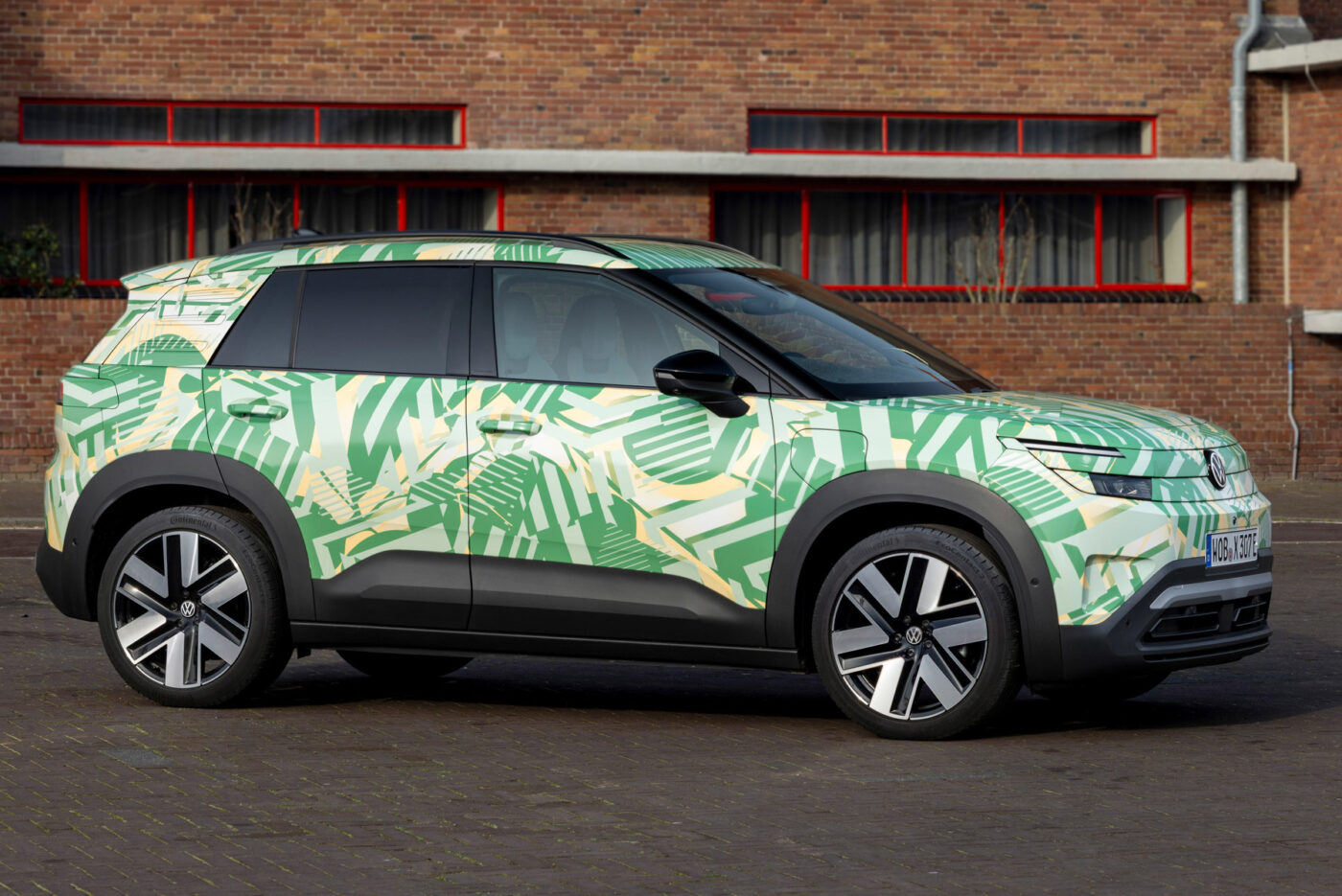 Vw id cross covered drive