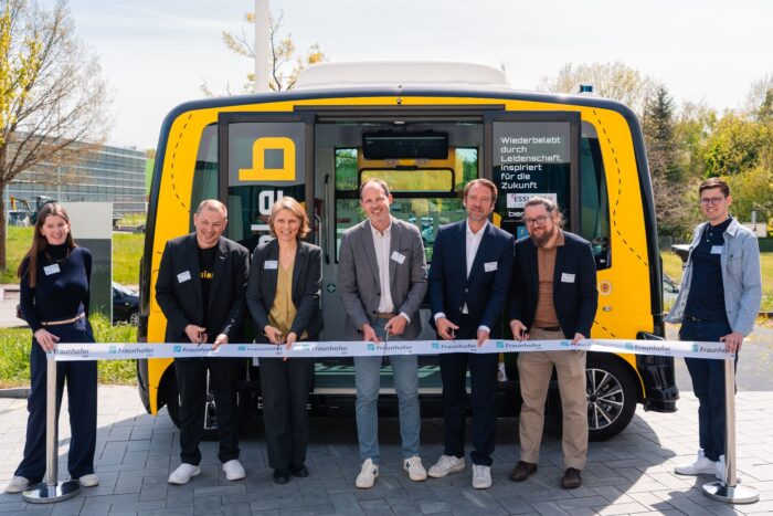 Bertrandt bumbleb fraunhofer iao projekt izsmo