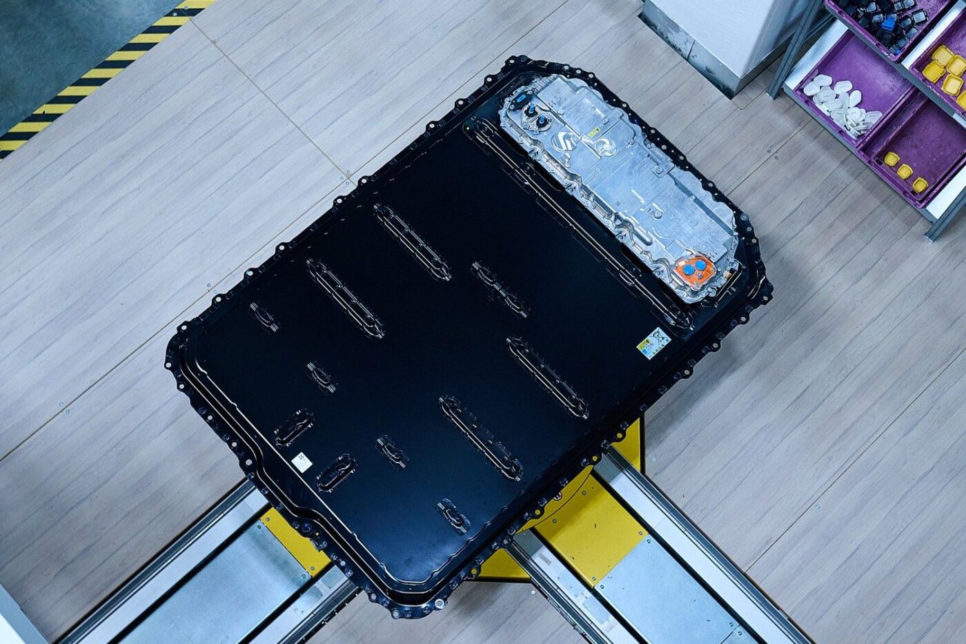 Bmw i3 produktion production batterie battery min