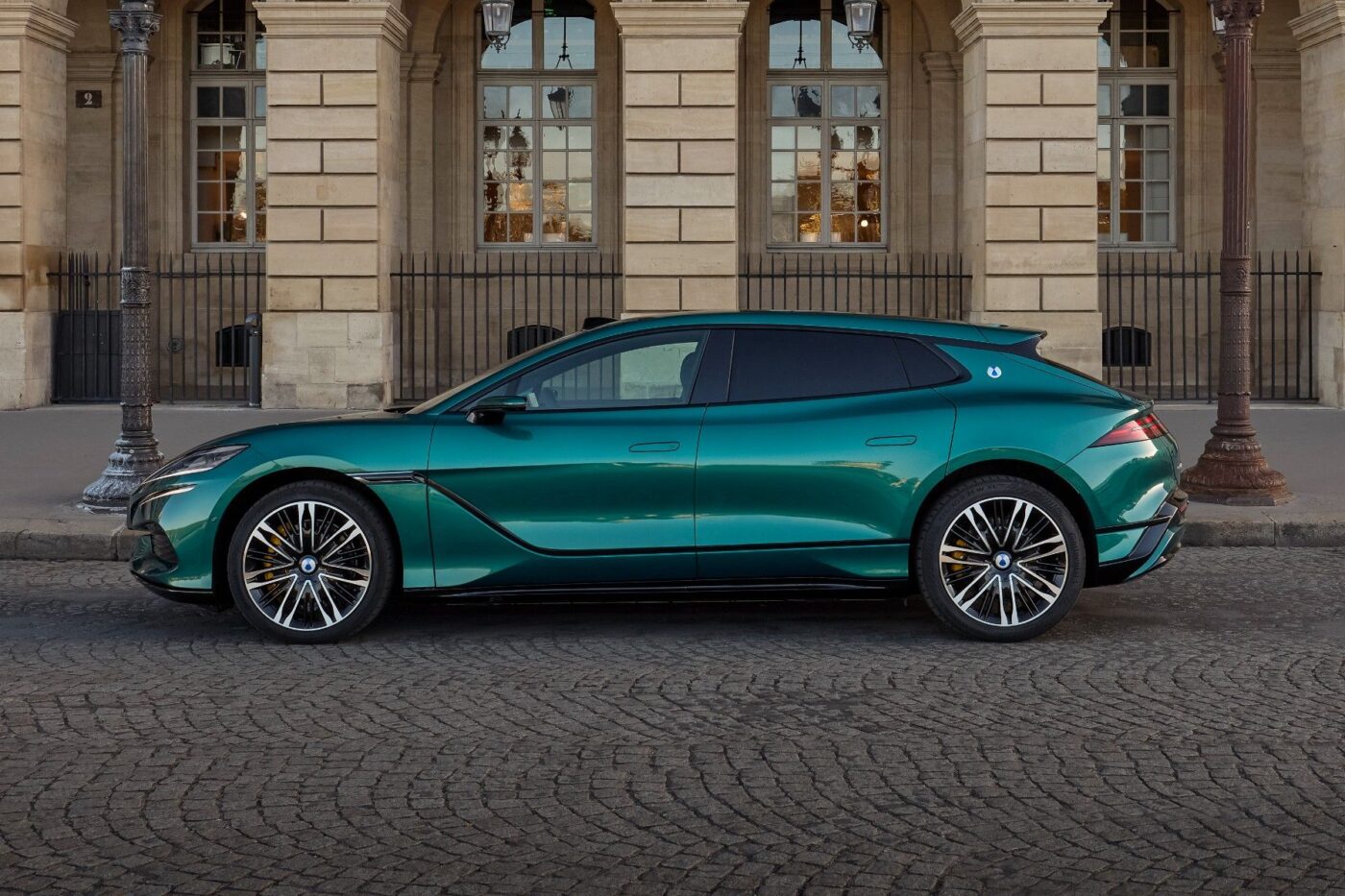 denza z9gt frankreich france 2026 08 min Denza z9gt frankreich france min