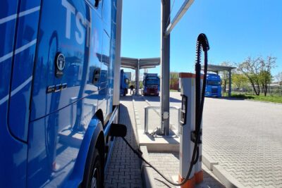 Dragonize tst logistik gusanos camiones eléctricos estaciones de carga alemania