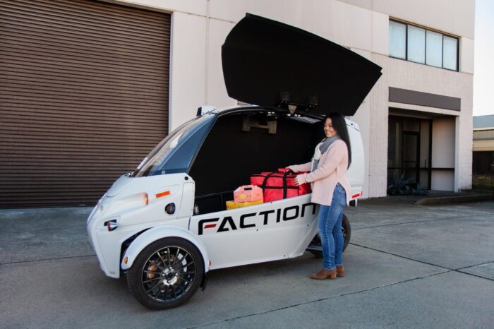 Faction autonomes lieferfahrzeug