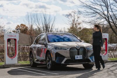P highres bmw en tesla superch recortada