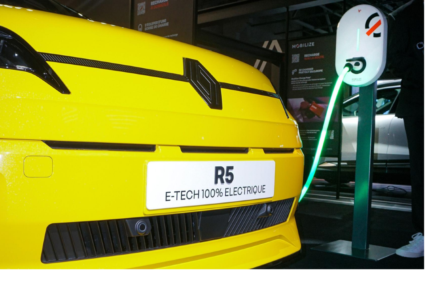 renault 5 v2g ladestation ac la casa de la movilidad 2024