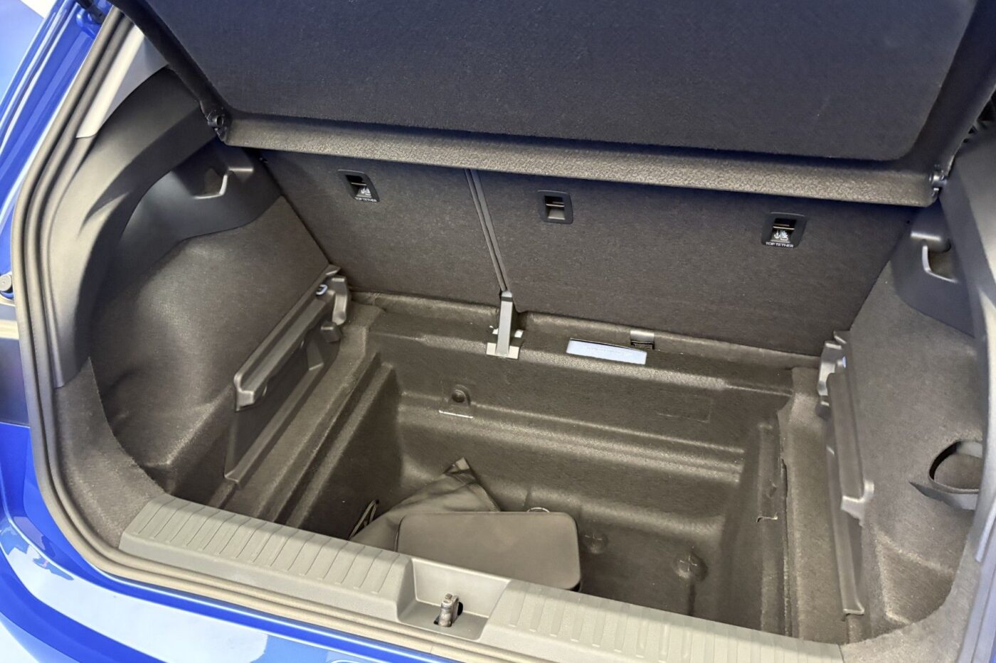 Volkswagen id polo min