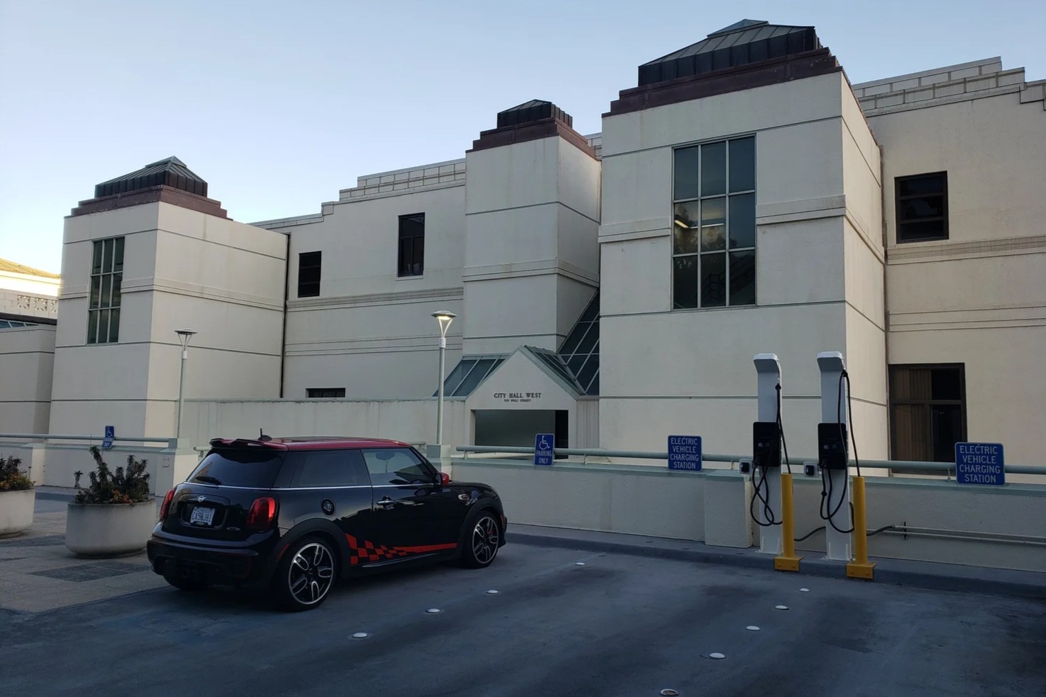 USA: PositivEnergy expands EV charging network in Philadelphia