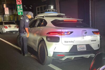 Waymo robotaxi departamento de policía de san bruno