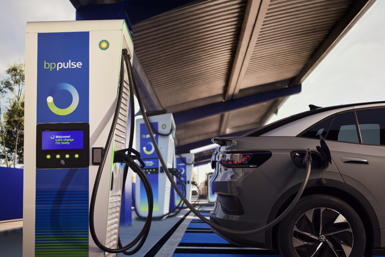 Bp pulse dc hpc charging stations