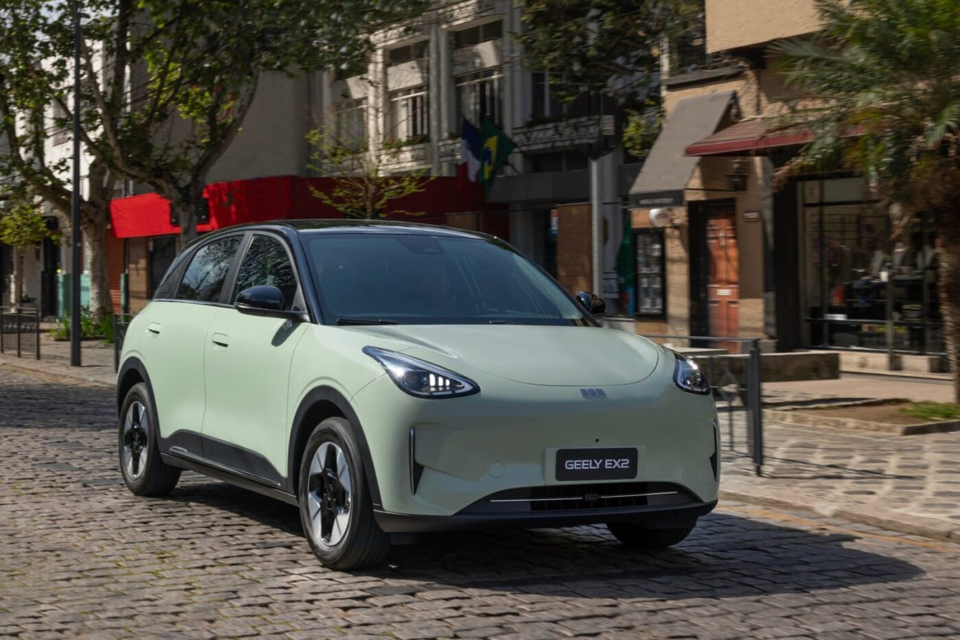 Geely ex2 cropped