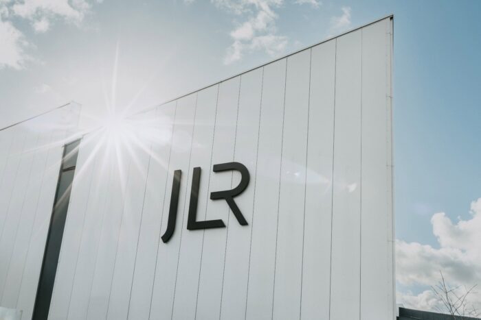 Logotipo de Jlr de fábrica