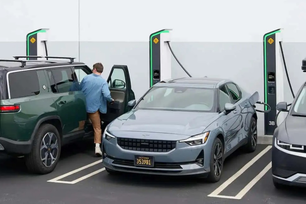 Rivian charger cropped