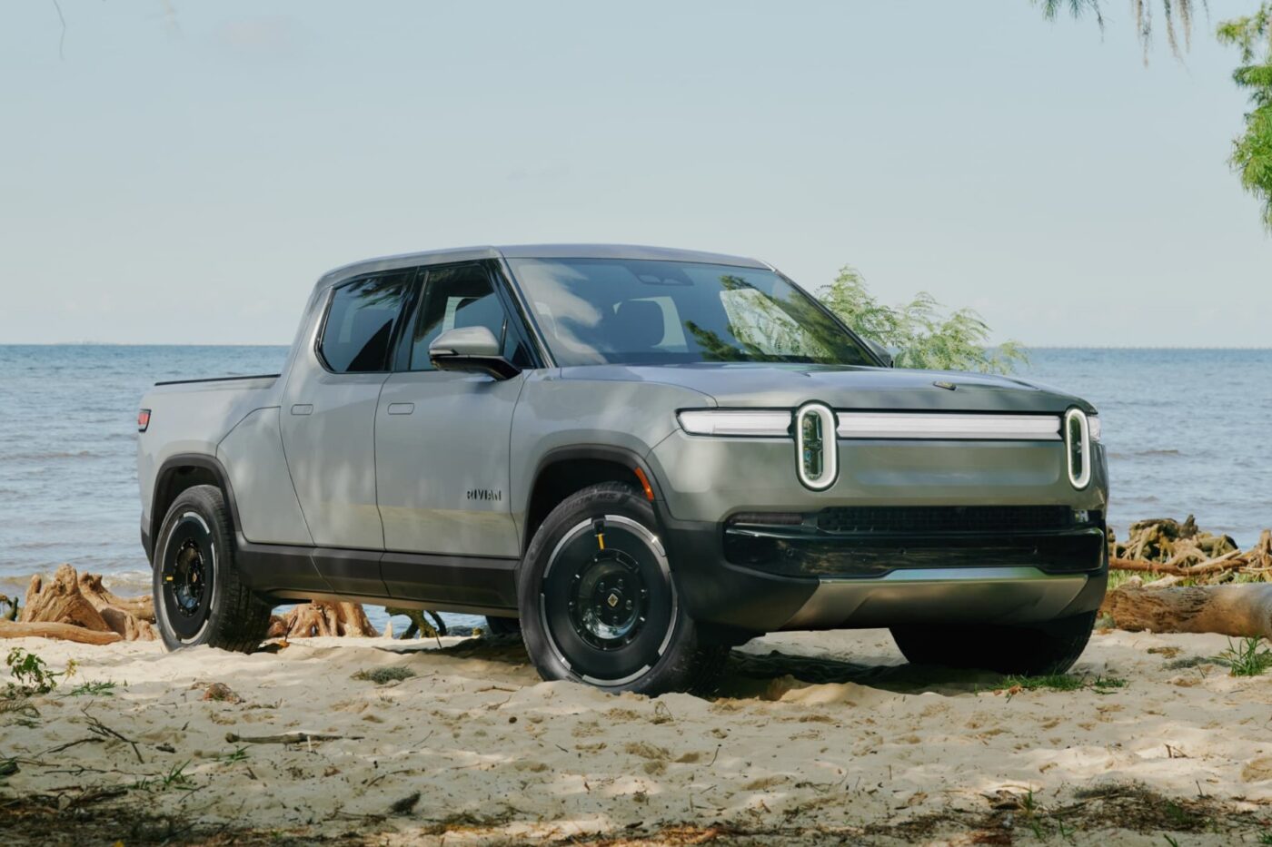 Rivian r1t