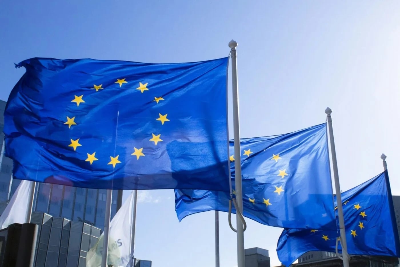 European flag la defense france unsplash